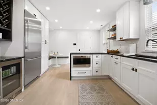 182 Milbank Ave, Greenwich, CT 06830 - Photo 9