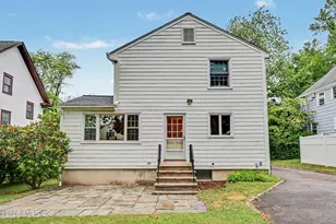 31 Hassake Rd, Old Greenwich, CT 06870 - Photo 17