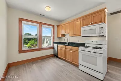 18 Grand Street, Greenwich, CT 06830 - Photo 15
