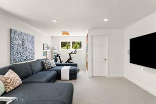 35 Welwyn Rd, Greenwich, CT 06878 - Photo 19