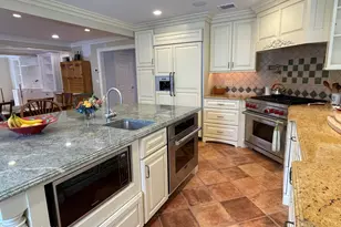 34 Suburban Ave, Greenwich, CT 06807 - Photo 7