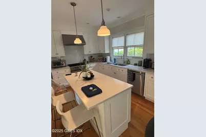 65 Sherwood Place, Greenwich, CT 06830 - Photo 3