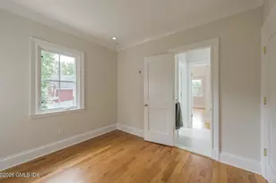65 Sherwood Pl, Greenwich, CT 06830 - Photo 17