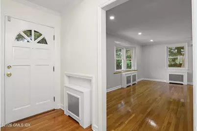 10 Macarthur Drive, Old Greenwich, CT 06870 - Photo 3