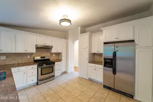 37 Amherst Rd, Greenwich, CT 06878 - Photo 5