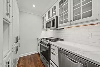 124 Shore Road, Old Greenwich, CT 06870 - Photo 7