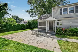 124 Shore Rd, Old Greenwich, CT 06870 - Photo 23