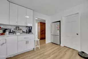 67 Benjamin St, Old Greenwich, CT 06870 - Photo 9
