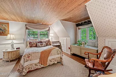 33 Center Drive, Old Greenwich, CT 06870 - Photo 11