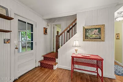 33 Center Drive, Old Greenwich, CT 06870 - Photo 3
