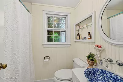 33 Center Drive, Old Greenwich, CT 06870 - Photo 15