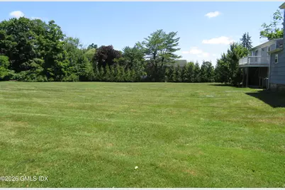 125 Bowman Drive #A, Greenwich, CT 06831 - Photo 3