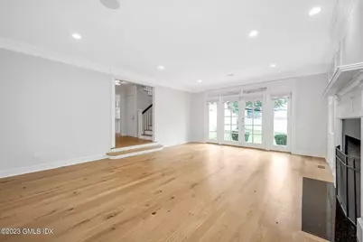 10 Thornhill Road, Greenwich, CT 06878 - Photo 9