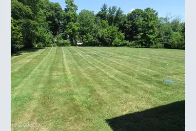 125 Bowman Drive #B, Greenwich, CT 06831 - Photo 3