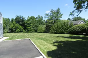 125 Bowman Dr, Greenwich, CT 06831 - Photo 13