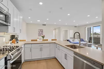 56 Old Field Point Road #1, Greenwich, CT 06830 - Photo 3
