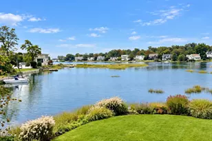 5 Grimes Rd, Old Greenwich, CT 06870 - Photo 1