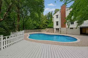 94 Londonderry Dr, Greenwich, CT 06830 - Photo 81