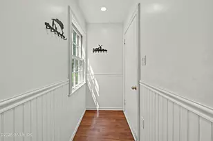 94 Londonderry Dr, Greenwich, CT 06830 - Photo 27
