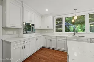 94 Londonderry Dr, Greenwich, CT 06830 - Photo 23