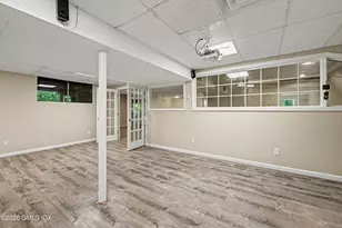 94 Londonderry Dr, Greenwich, CT 06830 - Photo 63