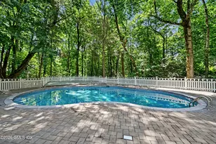 94 Londonderry Dr, Greenwich, CT 06830 - Photo 77