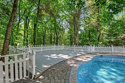94 Londonderry Drive, Greenwich, CT 06830 - Photo 79