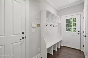 23 Riverside Ln, Greenwich, CT 06878 - Photo 11