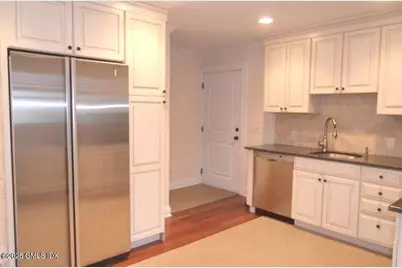 246 Milbank Avenue #C, Greenwich, CT 06830 - Photo 7