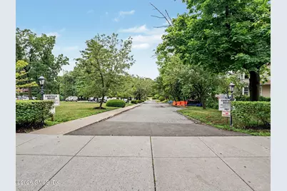 52 Lafayette Place #2H, Greenwich, CT 06830 - Photo 23