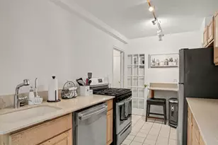 52 Lafayette Pl, Greenwich, CT 06830 - Photo 13