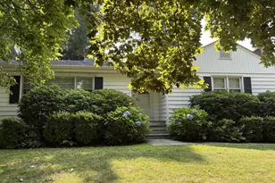 20 Meyer Pl, Greenwich, CT 06878 - Photo 1