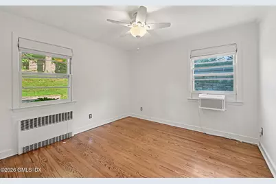 20 Meyer Place, Greenwich, CT 06878 - Photo 19