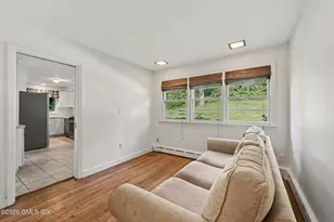 20 Meyer Pl, Greenwich, CT 06878 - Photo 11