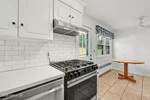 20 Meyer Pl, Greenwich, CT 06878 - Photo 7