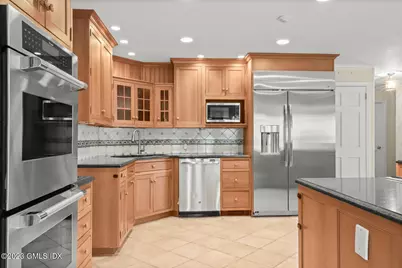 16 Intervale Place, Greenwich, CT 06830 - Photo 11