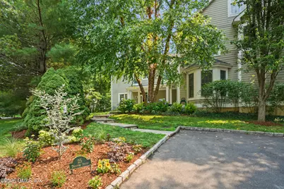 25 Decatur Street #B, Greenwich, CT 06807 - Photo 35