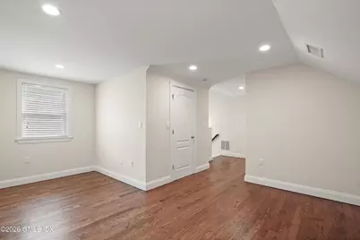 25 Decatur Street #B, Greenwich, CT 06807 - Photo 29