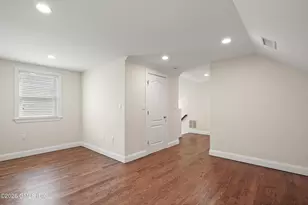 25 Decatur St, Greenwich, CT 06807 - Photo 29