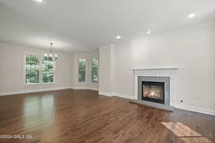 25 Decatur St, Greenwich, CT 06807 - Photo 9