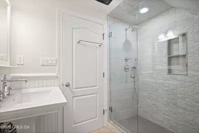 25 Decatur Street #B, Greenwich, CT 06807 - Photo 27