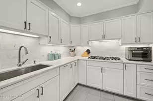 40 Ettl Ln, Greenwich, CT 06831 - Photo 5