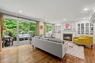 40 Ettl Ln, Greenwich, CT 06831 - Photo 9