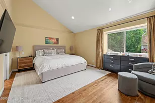 40 Ettl Ln, Greenwich, CT 06831 - Photo 13