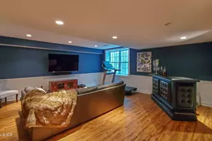 32 Cliff Ave, Greenwich, CT 06830 - Photo 25