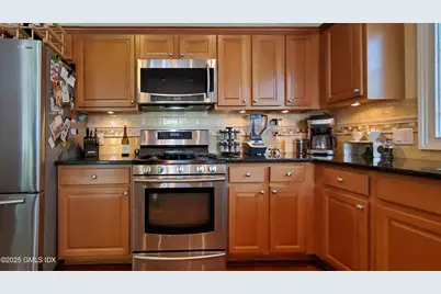 32 Cliff Avenue #1, Greenwich, CT 06830 - Photo 7