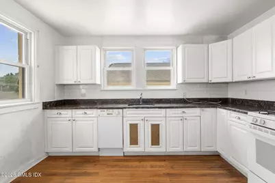 11 Columbus Avenue, Greenwich, CT 06830 - Photo 15