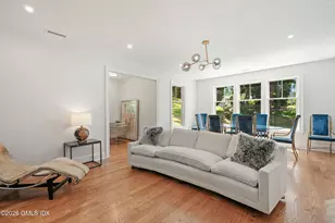 31 Meadow Wood Dr, Greenwich, CT 06830 - Photo 7