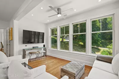 31 Meadow Wood Drive, Greenwich, CT 06830 - Photo 13