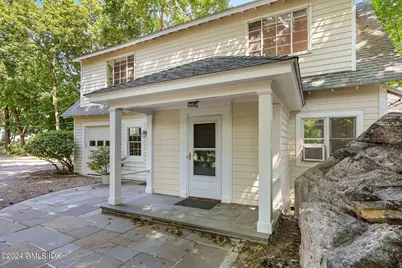 14 Grove Lane, Greenwich, CT 06831 - Photo 3